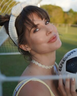 Amanda Cerny Instagram - Who’s your favorite player?! ⚽️🏆