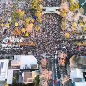 Amanda Gutiérrez Instagram - El mundo entero quiere a Venezuela Libre!!! Una verdad innegable!
Y esto es #hastaelfinal 🇻🇪