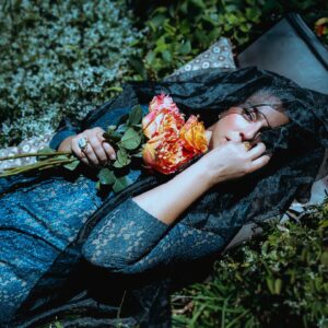 Amanda Lehan-Canto Instagram - You need to go.

Introducing 🦋
The secret garden series.

📸: @itsmaxbaker 
💡: @sbakerfilm
💄 : me