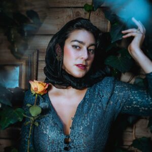 Amanda Lehan-Canto Instagram - You need to go.

Introducing 🦋
The secret garden series.

📸: @itsmaxbaker 
💡: @sbakerfilm
💄 : me