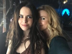 Amanda Schull Instagram - I am unreasonably excited to reunite with my #12Monkeys family at Creation’s: Star Trek Las Vegas. We’re crashing the party this Saturday, August 3 at the Rio Hotel, Las Vegas. 
#12Monkeys #STLV