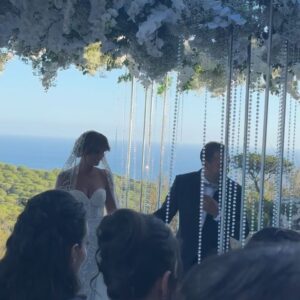 Amandine Petit Instagram - Ma Malika, tu as été la rencontre qui a changé ma vie et c’est avec beaucoup d’émotion que j’ai pu rencontrer l’homme de ta vie 💖💍 je vous souhaite tous le bonheur du monde ! ✨