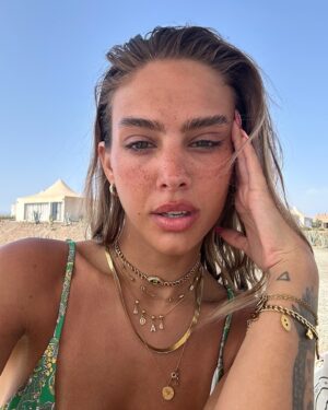 Amandine Valles Instagram - salty skin and sandy toes 🐚🥥🤍