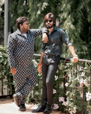 Amardeep Chowdary Instagram - Shooting lo ala saradaga ma Amarudu & Gouthamudu tho from our Kiraack Boys Khiladi Girls Location 

My Costume: @stylehub_topnotch
#tastyteja #gauthamkrishna #amardeep #BiggBoss7Telugu