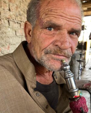Amaro Gómez-Pablos Instagram - Un viaje afortunado y algo inesperado, por un país milenario … y todo ello en el marco de #COP27, haciendo un alto por El Cairo para grabar pinceladas culturales camino después a Sharm el-Sheij. Con mi amigo y compañero de labores @cristian___78 y siempre con @acciona