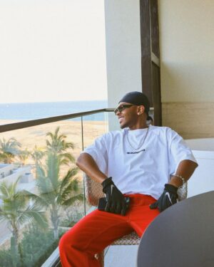 Amarr M. Wooten Instagram - I became exactly who I wanted to. 
I became a millionaire AT 22 !! 🎂
What a life this is 🎈