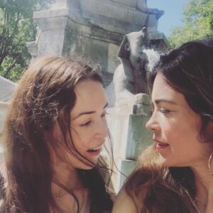 Amelia Heinle Instagram - I miss you Gogo! @gogina35 #Paris #retro #letsgobacktoparis