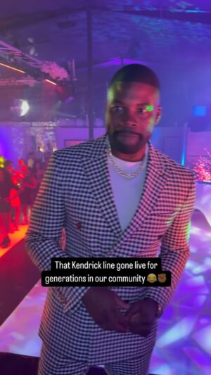 Amin Joseph Instagram - Why big bro @aminjoseph almost broke my phone on set tho 😂😂😂 This real rap tho! We filming something Epic!!!!!

@mannyhalley 

:
:

#explorepage #viral #kendricklamar