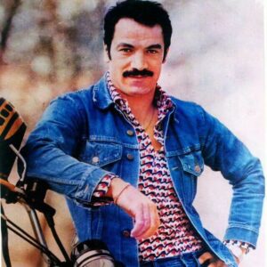 Amin Zendegani Instagram - جاودانه ای بی تکرار ،ستاره ای که سکوتش ،خاموشی نیست.
درگذشت سعید راد بر همه دوستدارانش تسلیت باد.
#بازیگر #بازیگران #بازیگران_ایرانی #سینما #سعید_راد