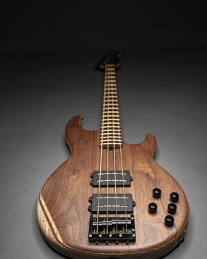 Amos Heller Instagram - “It’s absolutely beautiful...completely unlike anything I’ve played before, and it sits beautifully in the hands." - Yamaha artist Amos Heller (@amosjheller ) on his custom Yamaha BB. 

Click the link in the bio to learn all about it on the #YamahaGuitarDevelopment blog.
https://yamahaguitardevelopment.com/2023/10/26/yamaha-guitar-development-custom-shop-amos-heller/