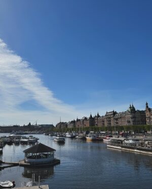 Amos Heller Instagram - Sweden you were unforgettable. 

My first time on your lovely soil and I hope it isn’t the last. It’s fun to come to a place with so little knowledge and just be blown away by the beauty, the weather, and the history. The Vasa was all we could talk about. 

Thanks for coming to our first Swedish shows and leaving a lasting, resonating impression!

Skol!

(Last 📷: @mattbillingslea )