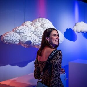 Amy Corbett Instagram - It’s been a super inspiring week with a sneak peek of @artofthebrickimmersive which opened in Atlanta this week 🙌
Such an incredible array of sculptures and art made from the humble LEGO brick by the ever talented @nathansawaya 
If get a chance…it’s definitely worth checking it out 🤩 (reel to follow - it’s been a busy week!) #legoemployee

#artofthebrick #theartofthebrick #lego #legobricks #legodesign #art #play #create #design