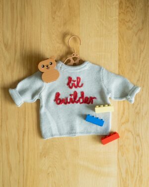 Amy Corbett Instagram - This Brickmaster is soon to become a Brickmama 👶♥️🥰 That’s right, my Lil’ Builder will be making their first appearance summer 2024! 

Today seemed like the perfect day to share the news (since it’s Mother’s Day in US and Denmark) Plus…I couldn’t keep it to myself any longer 🩷🧡💛💚🩵💜

It’s been a wild ride already, but couldn’t be more excited for this next amazing adventure and to meet my little one in a couple of months ♥️ Guess I had better get practising with some bigger bricks… 😂😂😅

#mothersday #mamatobe #mama #brickmama #babyonboard #duplo #build #play