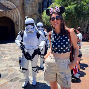 Amy Corbett Instagram - Best. Day. EVER!!! 😁😁😁
Was all smiles visiting Disneyland in California last week…so much so that I didn’t take nearly enough pics!!! Too busy running from ride to ride. I think Guardians of the Galaxy was my fave…but it’s a tough call. Which is your fave?
I love the vibe, the rides and the magic on the faces of kids big and small!!! And the attention to detail is incredible - I love noticing new details every visit ♥️

#disneyland #disney #la #california #minnie #minniemouse #vacay #holiday #dreamday #fun #play #dots #youdecide