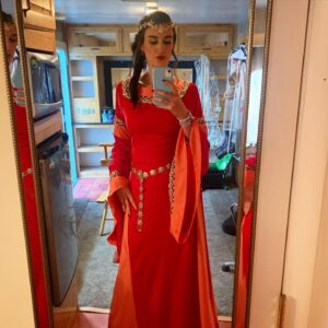 Amy Corbett Instagram - Behind the glam… 💄 💅🏼 ✨ 🎥 That’s right, I come in every day, fresh-faced and then a FABULOUS team spend hours getting me ready for camera with hair, makeup and wardrobe to die for 🙌🙌🙌 Not only do they make me look great, they also bring the sunshine and get me ready for even the toughest days! (And make sure I stay looking that way!!!) I couldn’t be more thankful for each and every one of them that have worked with me over the seasons ♥️ ♥️♥️ #glamsquad
But no matter how much time we have, we are always running so things look a little messy 😂😂😂
.
.
.
#behindthescenes #bts #legomasters #legomastersfox #legomastersusa #mystyle #glam #ilovemyglamsquad #cameraready #feelingfine #feelingfabulous #dreamteam #thankful