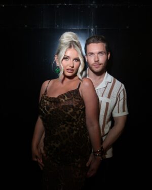 Amy Hart Instagram - Dark photos don’t ’do well’ on the gram but I couldn’t not share these of me and Samooool. This is an appreciation post for being the best fiancé and daddy throughout the Love Island pod and Aftersun! Throw in a couple of hen do’s plus the rest of the work I do and you have a crazy schedule. Sam picked up so much of the slack and I’m so grateful. I honestly wouldn’t be able to do my job without his support! Love you @samuelrason ❤️❤️