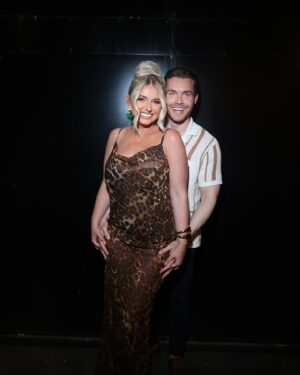 Amy Hart Instagram - Dark photos don’t ’do well’ on the gram but I couldn’t not share these of me and Samooool. This is an appreciation post for being the best fiancé and daddy throughout the Love Island pod and Aftersun! Throw in a couple of hen do’s plus the rest of the work I do and you have a crazy schedule. Sam picked up so much of the slack and I’m so grateful. I honestly wouldn’t be able to do my job without his support! Love you @samuelrason ❤️❤️