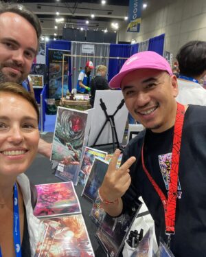 Amy Jo Johnson Instagram - Highlight of @comic_con was meeting some of the incredible cover artists for #mmprthereturn The list of talent is insane! ❤️ @boom_studios @davidmackkabuki @chrissiezullo @jaeleeart @johngiangart @davidnakayama @#powerrangers