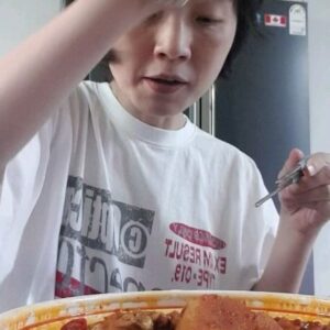 An Young-mi Instagram - 엄마없는날 배달음식시켜먹기😏🤤
(feat. 딱콩이)