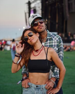 Ana Fernández Instagram - Primer Festi del verano, como no, en Madrid @madcoolfestival 

Gracias @polaroideyewear @gonzalismo 📸 @sergioacostaglez