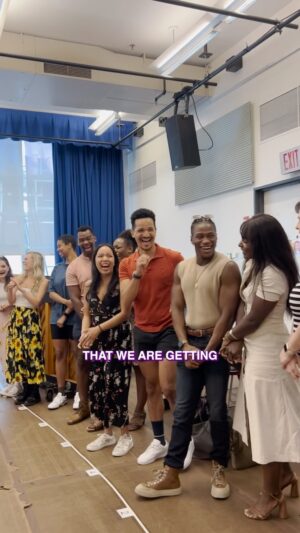 Ana Gasteyer Instagram - “There needs to be some good news somewhere, and this show is genuine good news.” Get a sneak PEAk of all the royal shenanigans at the first rehearsal of #MattressMusical — starting performances at the Hudson Theatre on July 31st! ✨

#onceuponamattress #broadway #musicals #broadwaymusicals #maryrodgers #suttonfoster #michaelurie
