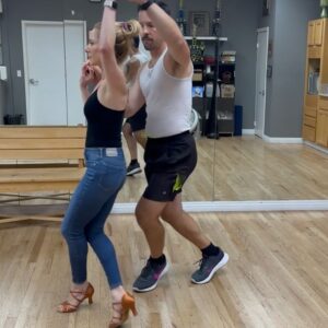 Ana Kasparian Instagram - It doesn’t look like a big deal, but this combo was the most complicated one we’ve learned so far and I’m proud of us 😀