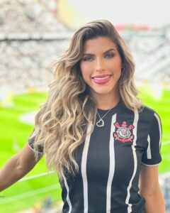 Actress Ana Paula Minerato HD Instagram Photos and Wallpapers August 2024