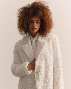 Ana Sofia Martins Instagram - We asked 9 Portuguese designers to choose 9 women. No requirements. Just women. Charismatic, strong, and independent women. @miss_ana_sofia is @luiscarvalhoofficial 

editor-in-chief @meiassolas
coordination @claudia_gpinto
talent @miss_ana_sofia 
photo @pedroafonsogram assisted by @hugopaisribeiro 
styling @fernandinho_bp assisted by @nelsonfu1979 
hair @zecarlostaipa 
makeup @elodiefiuza and @helenaalmeidamakeup 
production @snowberry_production
shoes @marianoshoes 
clothes @luiscarvalhoofficial 

#prr #bioeconomy #recuperarportugal #bioshoes4all