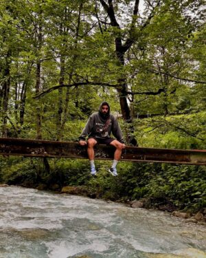 Anas Bukhash Instagram - / for the love of nature 🌲🌳 يا حبي للطبيعة