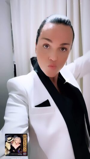 Anastasiya Slanevskaya Instagram - Разная я на память в ленте для вас для себя! 🤝🤝❤️❤️Лена стала современным фото и видео альбомом!