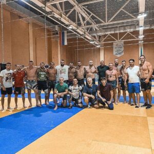 Anatoly Tokov Instagram - Сборы 🔥

@fedoremelianenkoofficial 

#fedorteam#bellatormma#nord_desant#mmarussia#russia#mmafighter#mmatraining#старыйоскол#тобольск#mmauniform#thelastemperor#BcexBыиграю#😤👊💪😎