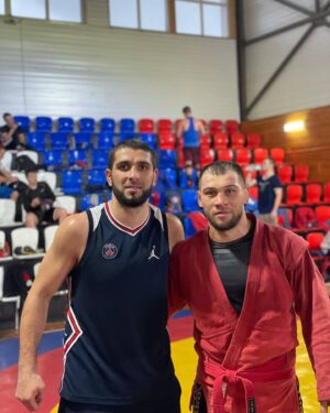 Anatoly Tokov Instagram - Сборы 👊🏻

#fedorteam#bellatormma#nord_desant#mmarussia#russia#mmafighter#mmatraining#старыйоскол#тобольск#mmauniform#thelastemperor#всехвыиграю#😤👊💪😎