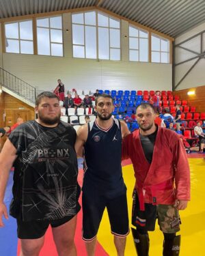 Anatoly Tokov Instagram - Сборы 👊🏻

#fedorteam#bellatormma#nord_desant#mmarussia#russia#mmafighter#mmatraining#старыйоскол#тобольск#mmauniform#thelastemperor#всехвыиграю#😤👊💪😎
