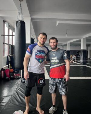 Anatoly Tokov Instagram - В зале у @boxingcoach_gapizov 
Готовимся 🥊🥊🥊