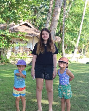 Andi Eigenmann Instagram - Too many adorable pics from our Mentawai trip that I'd love to post.🌺 here's probably the most decent photo of all of my 3 kids together.💕