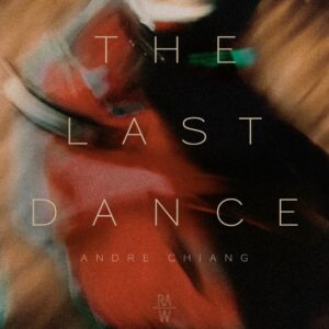André Chiang Instagram - RAW最終篇章《The Last Dance 最後的圓舞曲 》第二波訂位！！將開放至 11月13日至12月28日，最後的最後，
千萬千萬別忘了，我們將於8月19日，中午12點開放訂位!!! 

2024 年 12 月 31 日將是 RAW 身為「餐廳」的最後一天。而 RAW 最後的菜單餐期，化身為劇場級的沈浸式用餐環境，無論你是否曾經到過 RAW 用餐，即使是對 RAW 再熟悉不過的客人們，都會是一場十年來最難忘且從未有過的 RAW 體驗，江振誠主廚把它定位成「寫給所有熱愛料理、關心 RAW 的人的一封情書」，這也將會是他與 RAW 團隊的「最後一支舞」。 

《The Last Dance 最後的圓舞曲 - 盲盒彩蛋》

訂位開放時間：8/19 (一) 台灣時間中午12:00
菜單期間：11/13 (三) - 12/28(六)
費用 / 菜單內容：
NT＄7888   10%
4道開胃菜.12道料理.水資