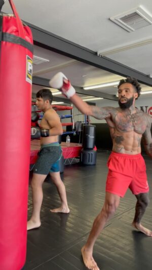 Andre Ewell Instagram - Country music gets played in the gym ☀️