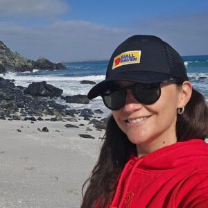 Andrea Aristegui Instagram - Cerrando un domingo hermoso en Punta de Choros! 
1. Caminata playera 🏃‍♀️‍➡️
2. Tarde de lectura frente al mar 🤓
3. Paila marina increíble del restaurante El Jony de Chañaral de aceituno 😍
4. Maravilla de Jaiba en el @rusticosteropuntadechoros 🫶
5. Déjenme aquí 💙🌊🐚☀️