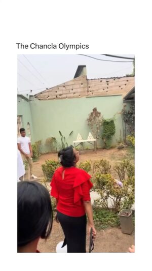 Andrea Navedo Instagram - I love this! 😂 
.
.
.
.
.

#Repost @somethinglatino
・・・
Chancla bending 😂

via TikTok/ nerakzaid09

•
•
•
#Latino #latinos #latina #latinas #latinamerica #latinasbelike #americalatina #hispanic #hispanicsbelike #mexico🇲🇽 #vivamexico #estadosunidos #ecuador🇪🇨 #latinoamerica #puertorico🇵🇷 #chilena #boricua #cuban #dominican #dominicana #latinx #latinosbelike