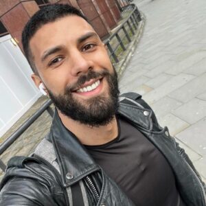 Andreev Stankov Instagram - Living in a higher vibration 😁🤟🏻
.
.
.
#weekend #smile #goodvibes #higherself #highervibrations