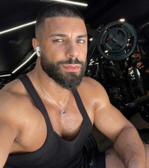 Andreev Stankov Instagram - It’s all about the lighting 💡🖤
.
.
.
#workoutfit #workoutroutine #workinprogress #gym #gymlife #gymaddict #gymtime #gymlifestyle #bodybuilding #bodypositivity #body #bodypositive #bodymotivation #bodygoals #bodybuildinglifestyle #fitness #fitnessmotivation #fitnessmodel #fit #fitnessjourney #fitnessgoals #fitnesslife #bodygoals #sexy #bulgarian #wayoflife #photooftheday #mondaymotivation #monday