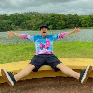 Andrei Soares Alves Instagram - O triste é que não sei nadar! Alguém me salvaaa!