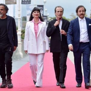Andrés Almeida Instagram - Felicidad absoluta presentando @bardomovie el día de ayer en @sansebastianfes Gracias a toda la gente que trabajo incansablemente para realizar este sueño, y gracias al gran público de #donostiasansebastian Muy pronto por @netflix @netflixmx @netflixlat @muynetflix Gracias sobre todo #alejandrogonzáleziñárritu por creer en mi! ❤️❤️❤️