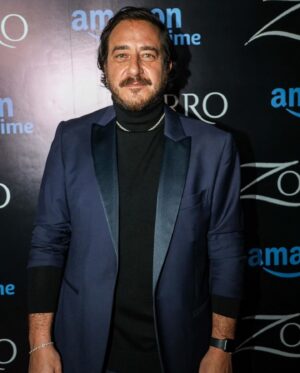 Andrés Almeida Instagram - Gran Noche de Premiere de #zorro Mañana no se pierdan el estreno mañana por @primevideomx @primevideolat @primevideo @primevideobr y el 25 de Enero por @primevideoes