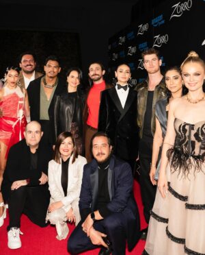 Andrés Almeida Instagram - Gran Noche de Premiere de #zorro Mañana no se pierdan el estreno mañana por @primevideomx @primevideolat @primevideo @primevideobr y el 25 de Enero por @primevideoes