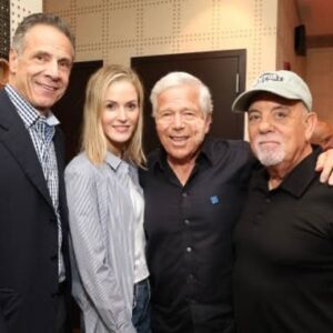 Andrew Cuomo Instagram - 10 years ago, I joined my good friend @billyjoel to announce the first ever residency at @thegarden — this week it was great to be there with him and some old friends to celebrate his final stop on the tour.

Congratulations, @billyjoel on an incredible run!