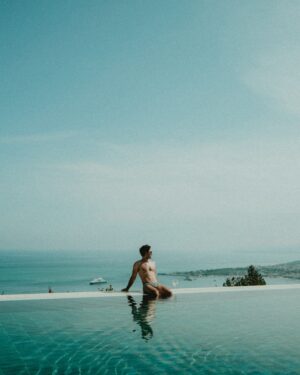 Andrew Keenan-Bolger Instagram - I stayed at the White Lotus hotel in Sicily so you don’t have to (though you’re gonna want to!) 🪷 
New post up on my travel blog thekeenanblogger.com. Link in bio!