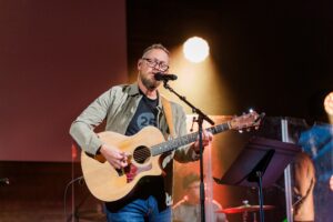 Andrew Peterson Instagram - We leave tonight for our last run of shows on the 2024 Resurrection Letters tour! Hope you're planning on joining us. Thanks to all the audiences and churches who have hosted us this far - celebrating the resurrection with you all is one of our favorite traditions.

 If you didn't get a chance to catch the tour, you can celebrate Holy Week by watching last year's Easter Monday stream online(available until April 30). Tickets and info at andrew-peterson.com.

3/28 - Hickory, NC
3/29 - Montgomery, AL
3/30 - Tallahassee, FL
4/1 - Nashville, TN

- Team AP

📷 : MariaEstesPhoto