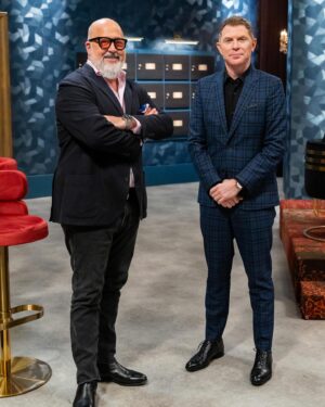 Andrew Zimmern Instagram - Look who’s stopping by tonight’s episode of #BobbysTripleThreat on Food Network! 

Tune in at 9/8c — this was a fun one!