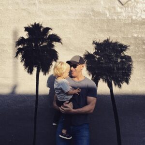 Andy Puddicombe Instagram - Hanging with Harley #abbotkinney #venice